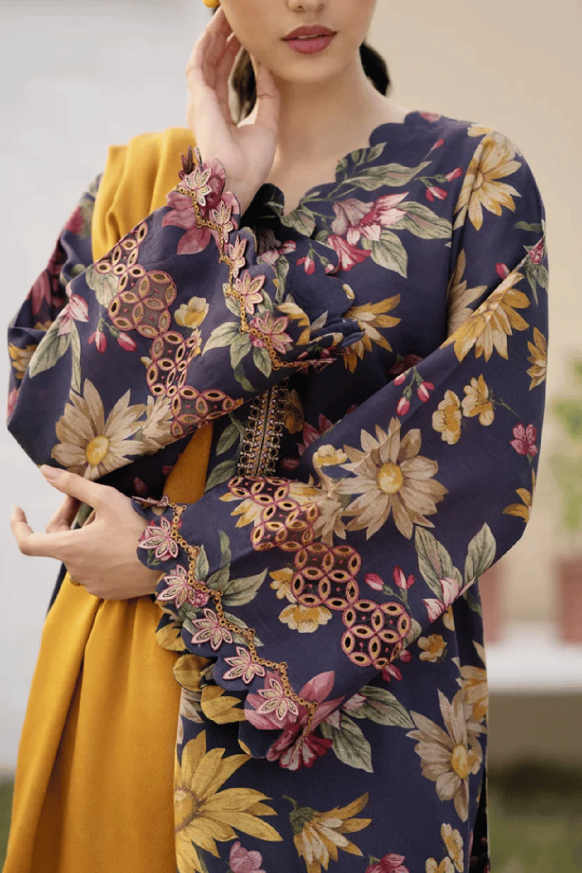 Bareeze 3Pc Printed Lawn with Printed Silk Dupatta - SB1869