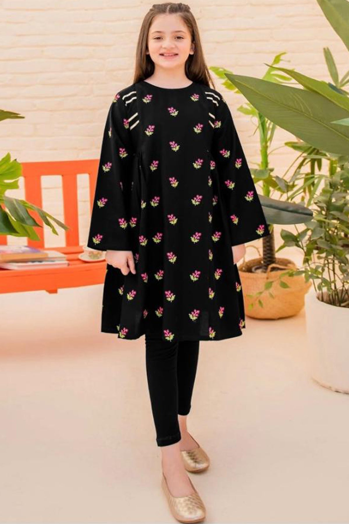 Bareeze Girls Fully Embroidered Lawn 2Pc- SB1653