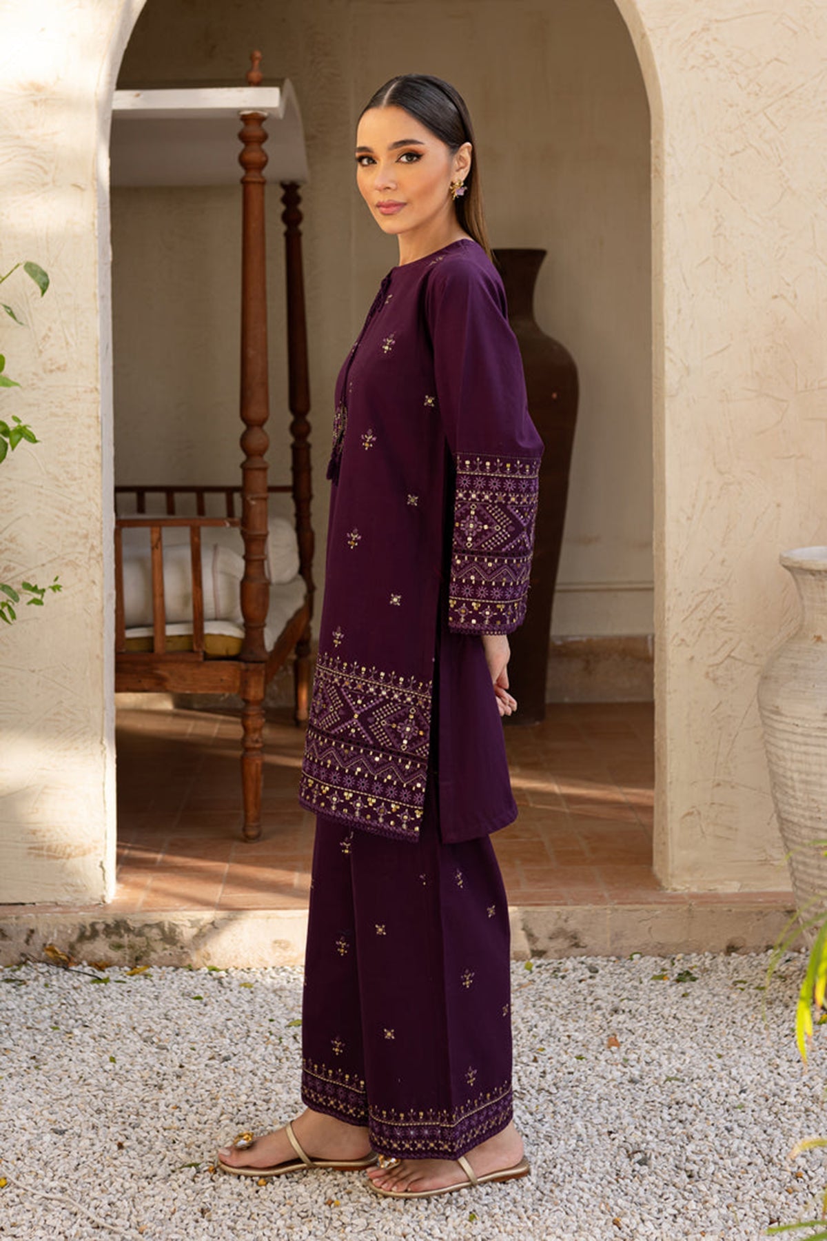 Bareeze 2PC Embroidered Lawn - SB2052