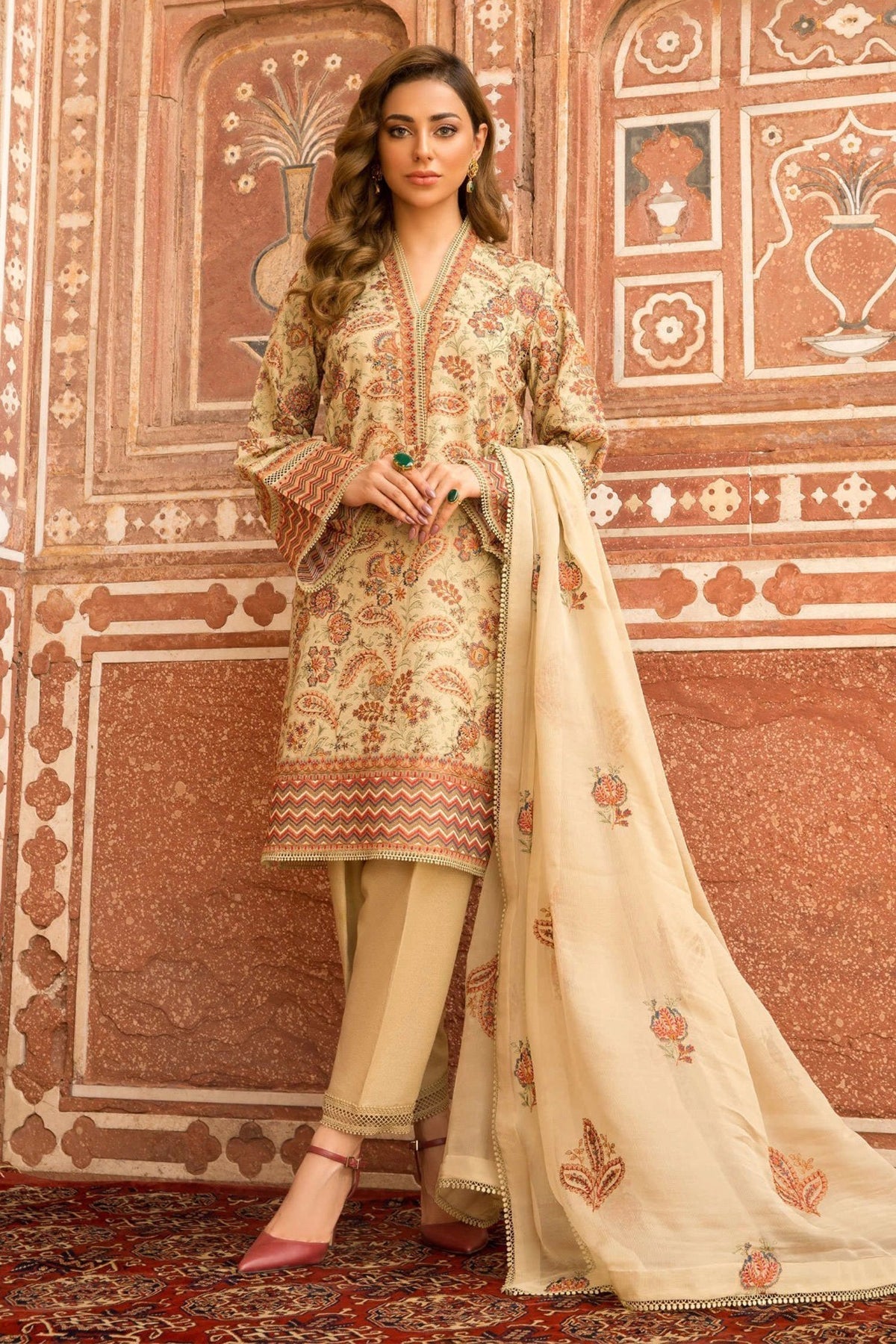 Bareeze Embroidered Lawn 3Pc with Embroidered Dupata- SB1686