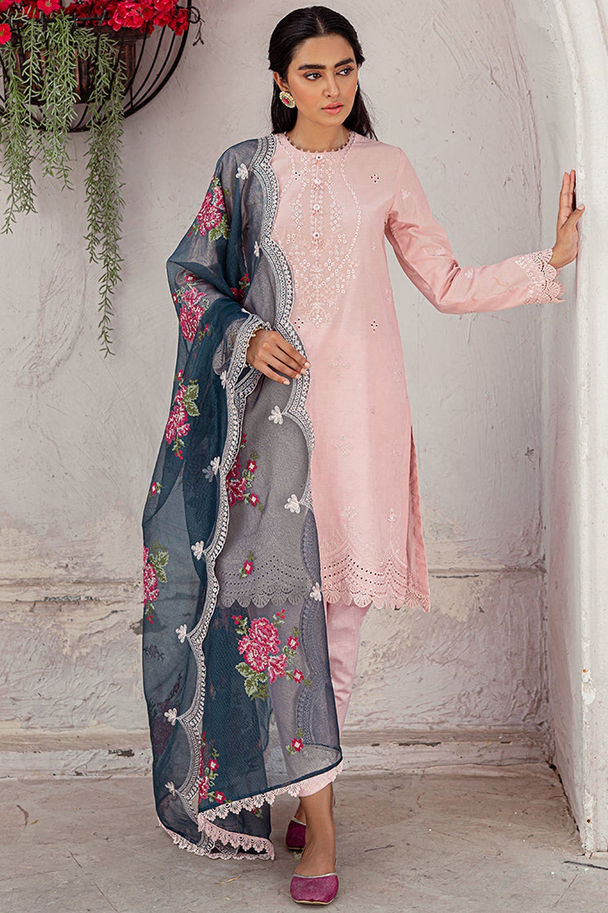 Bareeze Embroidered Lawn 3pc with Embroidered Organza dupatta-SB1690