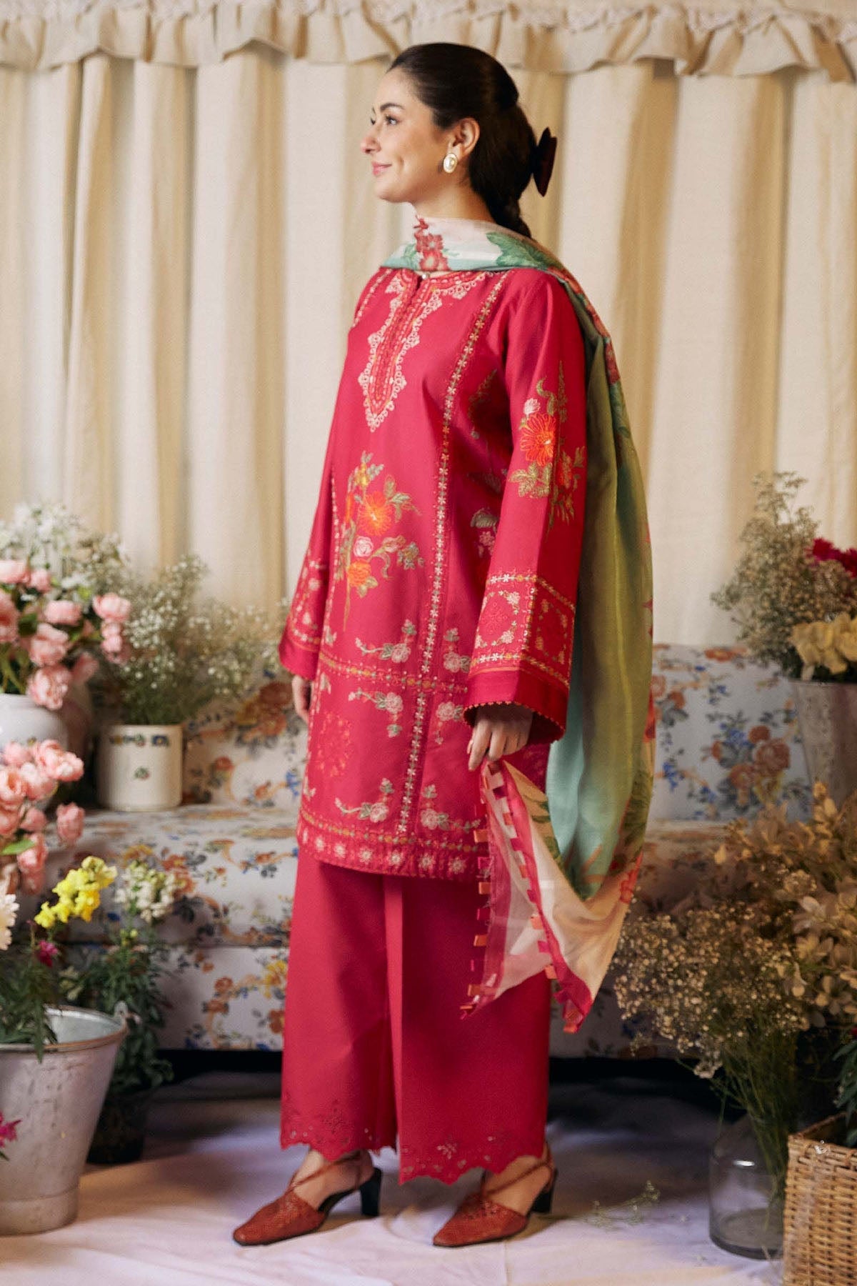 Bareeze Embroidered Lawn 3pc with Printed Slub Net Dupatta- SB1904