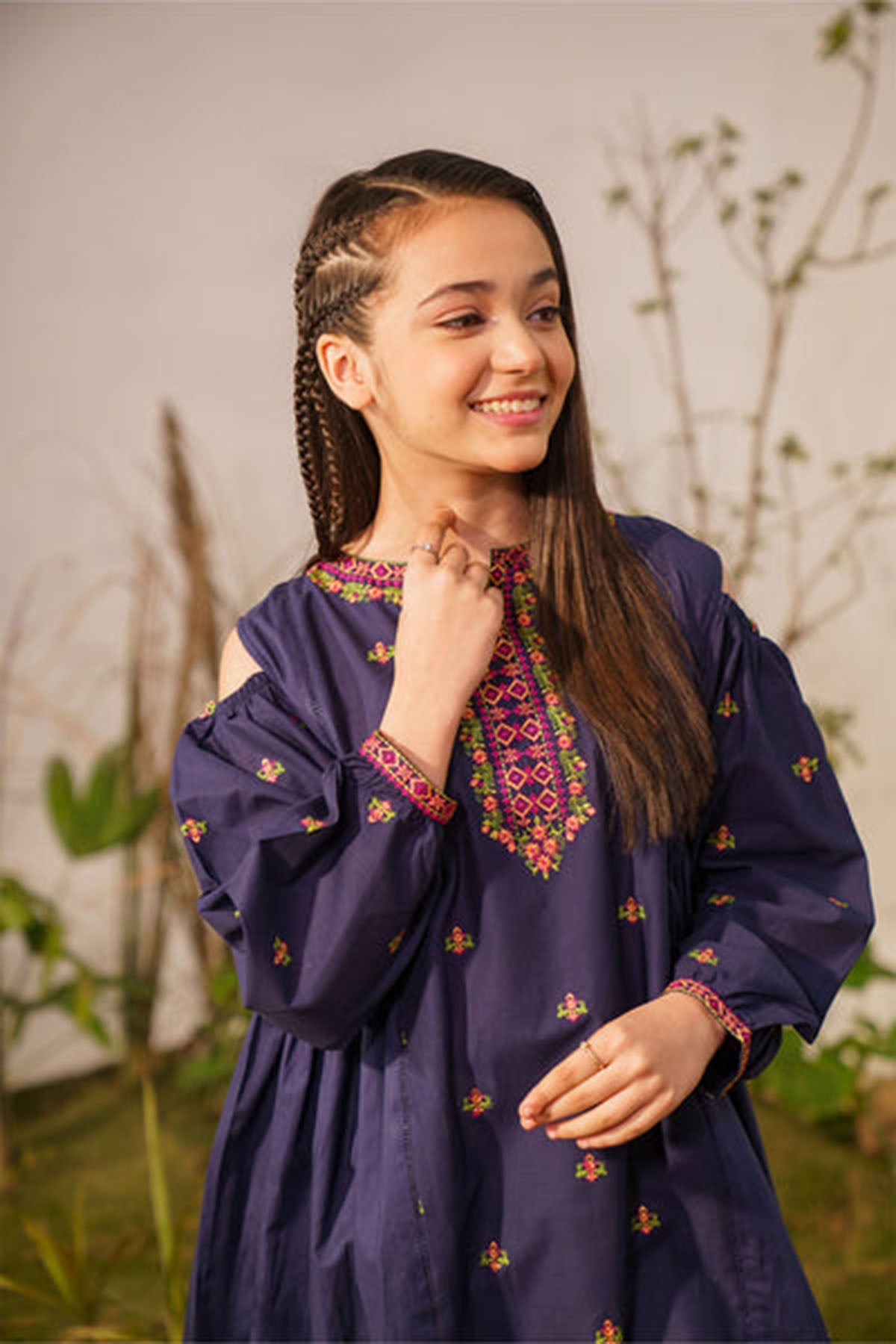 Bareeze Girls Fully Embroidered Lawn 2Pc- SB2003