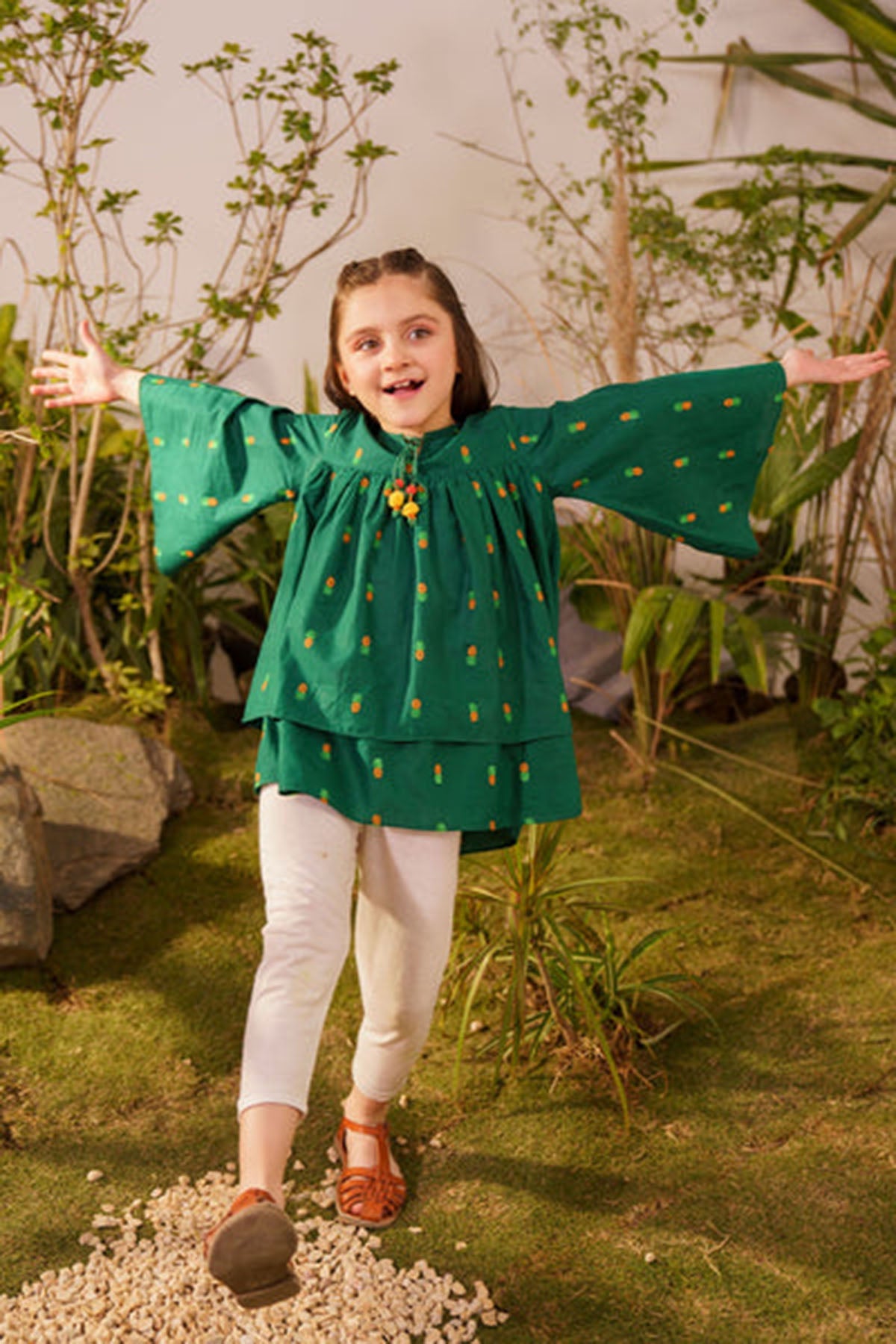 Bareeze Girls Fully Embroidered Lawn 2Pc- SB2002