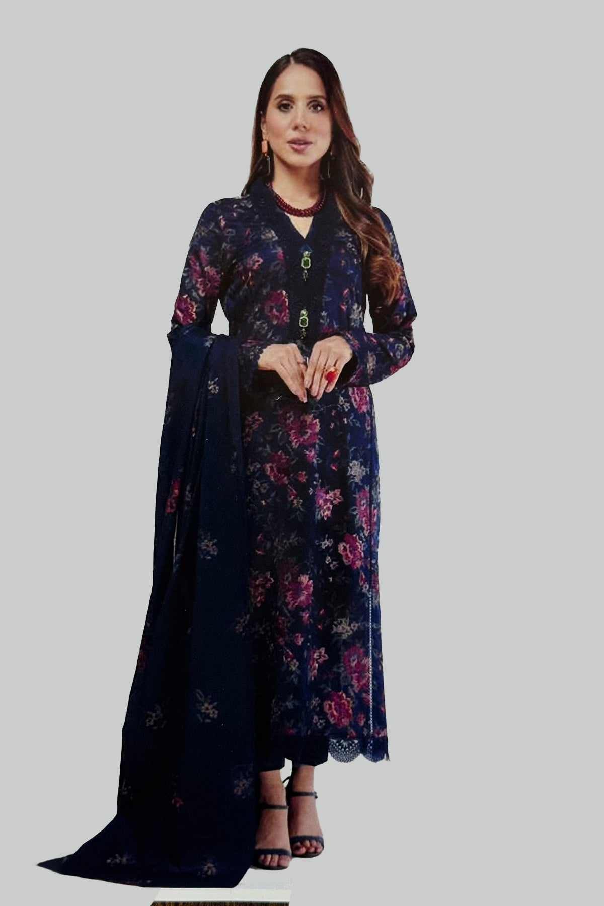 Bareeze 3PC Embroidered Lawn Suit with Embroidered chiffon Dupatta - SB2219