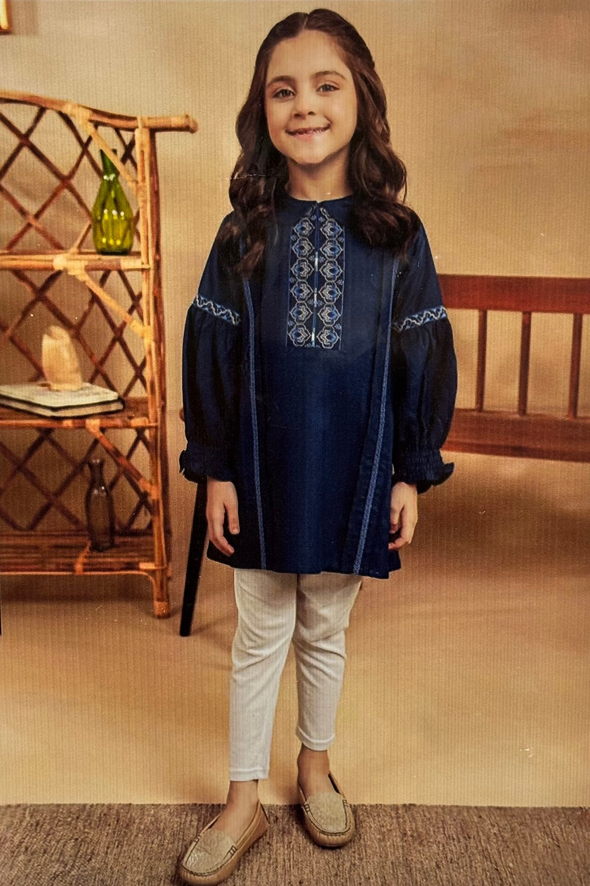 Bareeze Girls Fully Embroidered Lawn 2Pc- SB2232