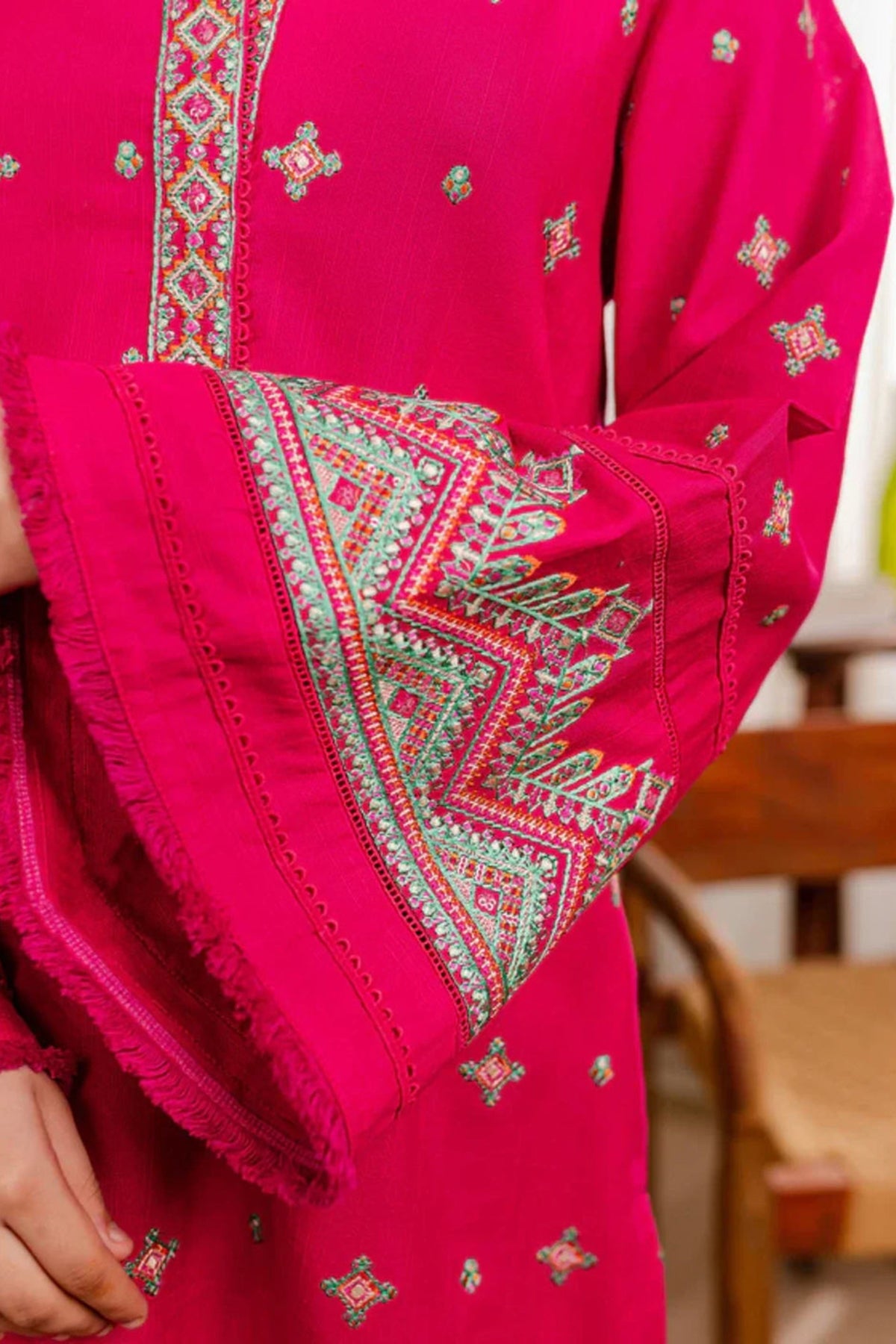 Bareeze Girls Fully Embroidered Lawn 2Pc- SB2229