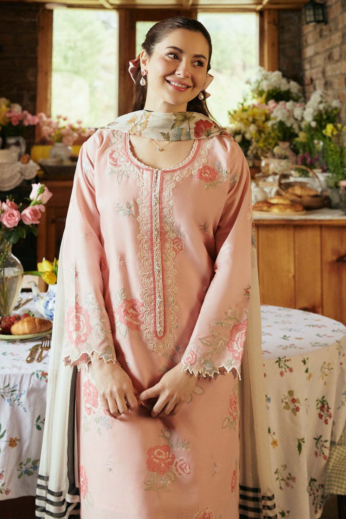 Bareeze Embroidered Lawn 3pc with Printed Slub Net Dupatta- SB1903