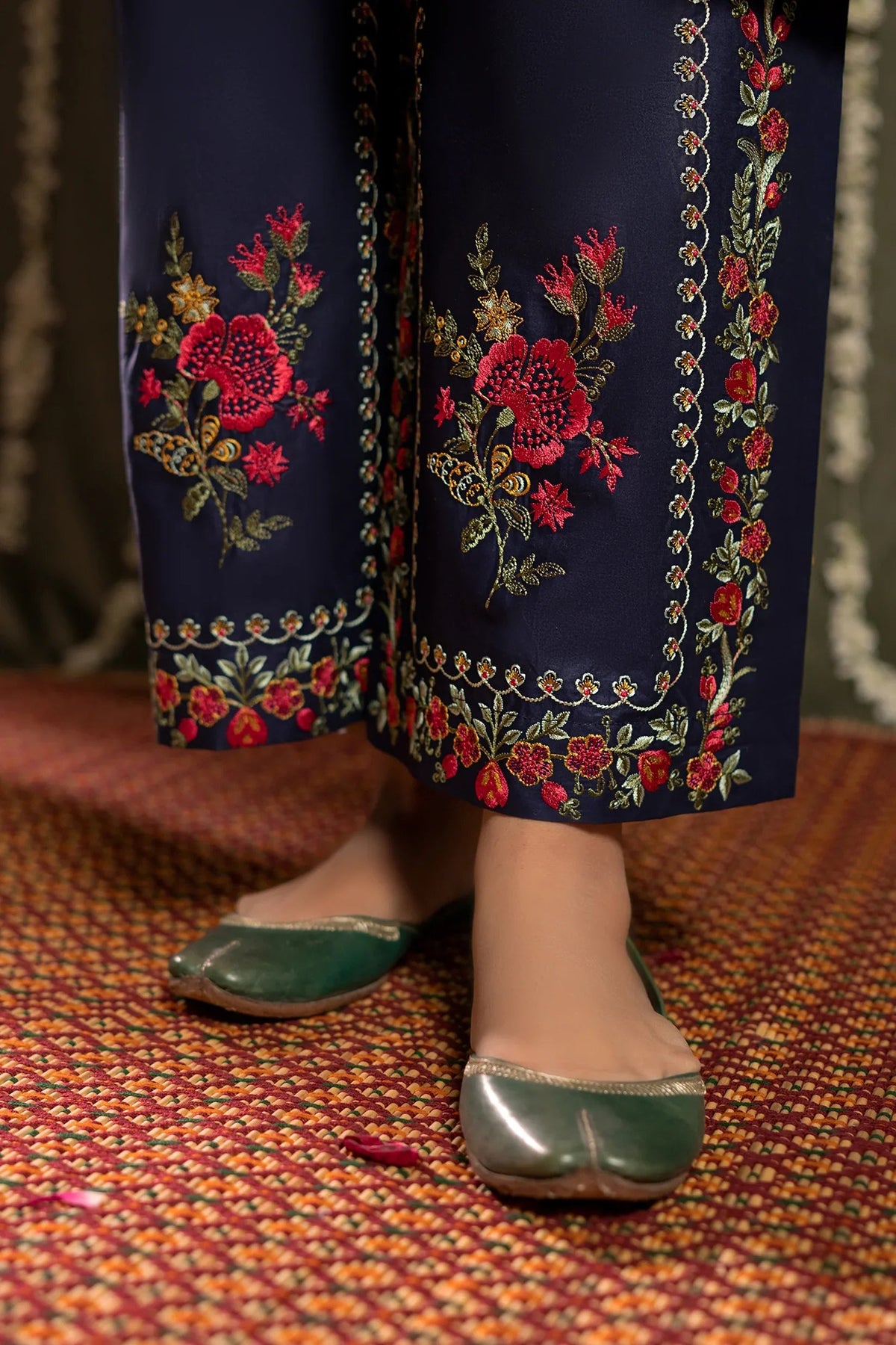 Bareeze 2PC Embroidered Lawn - SB2210