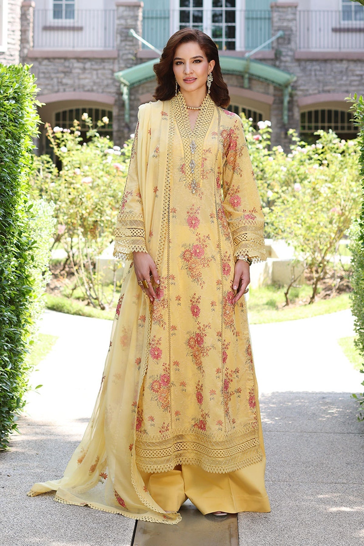 Bareeze Summer Lawn 3pc with Embroidered chiffon dupatta- SB1812