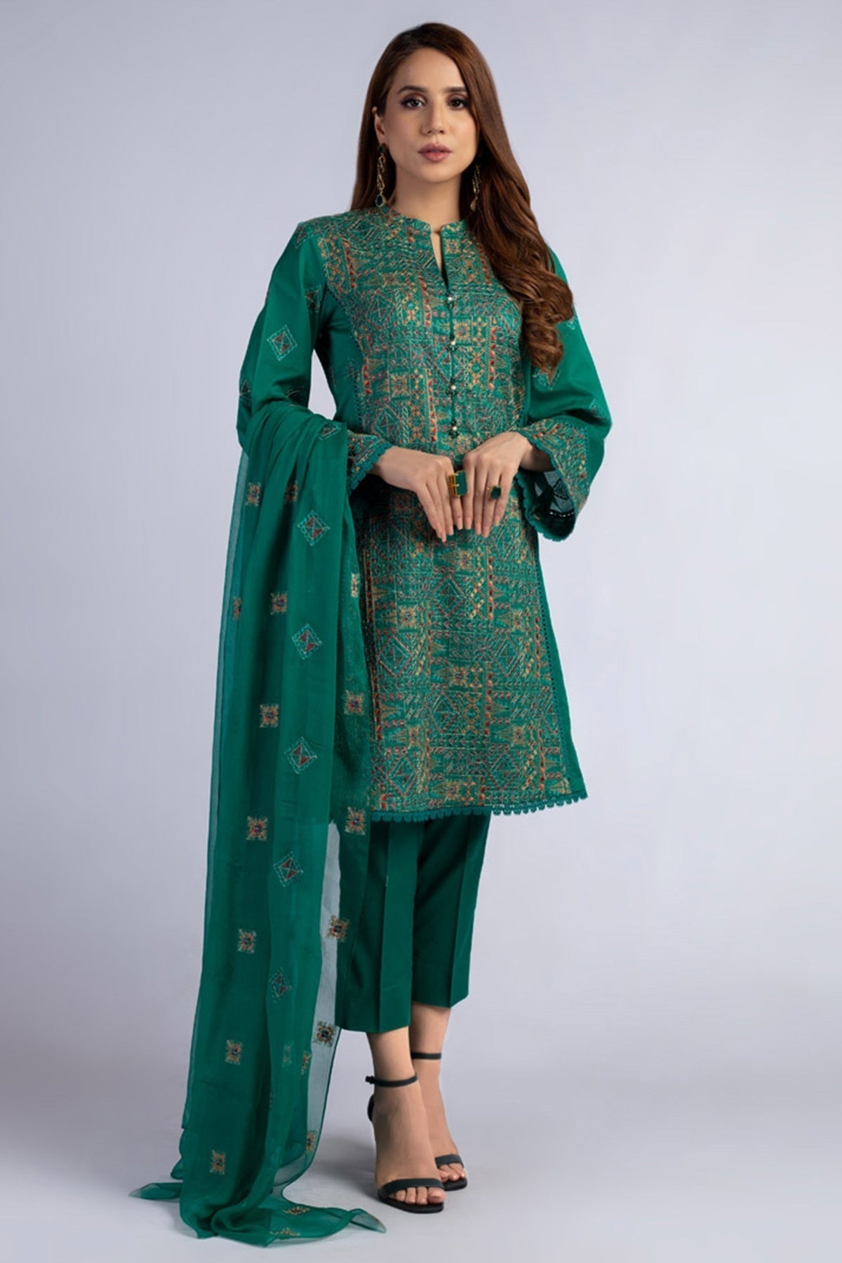 Bareeze Summer Lawn 3pc with Embroidered chiffon dupatta- SB1815