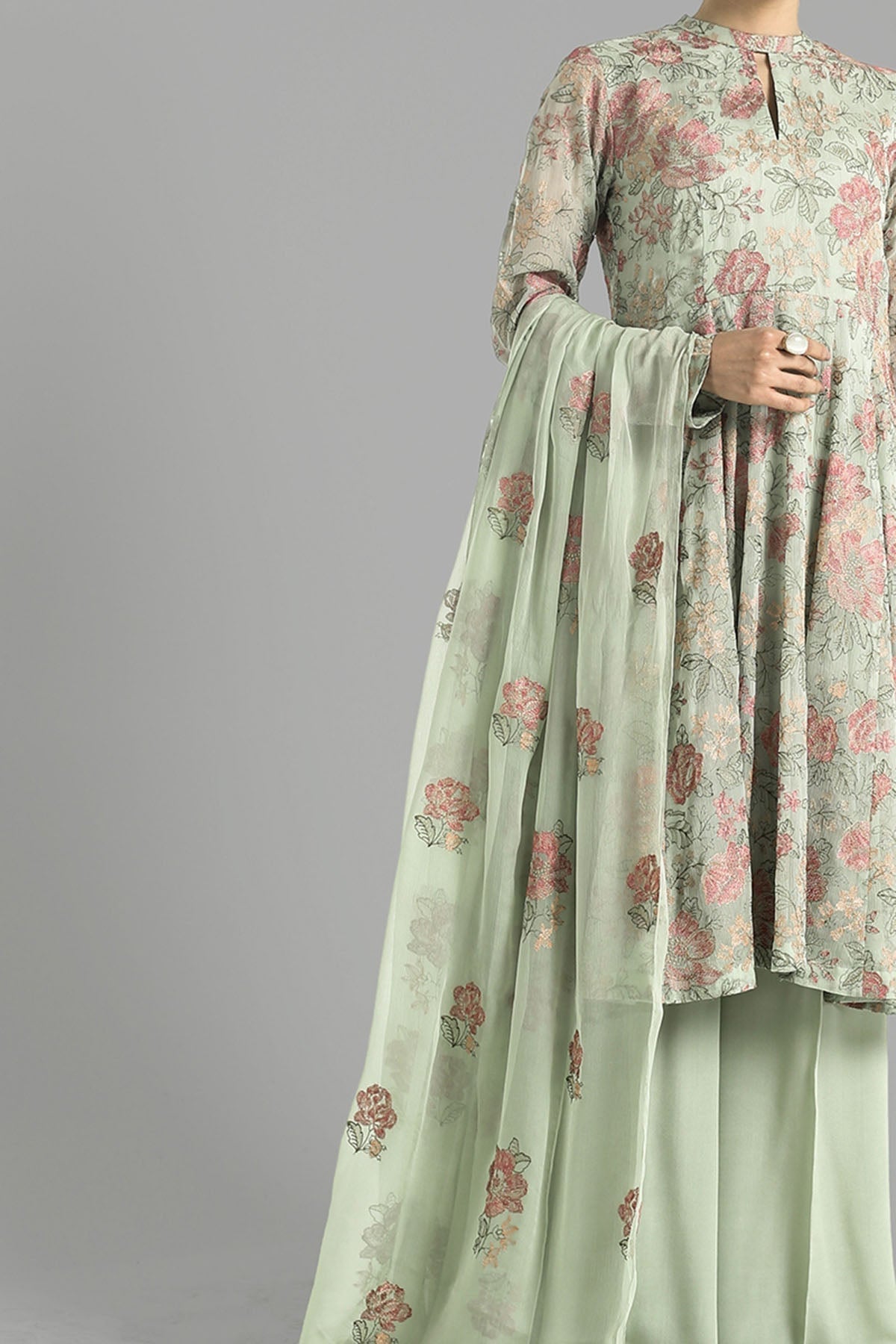 Bareeze Embroidered Lawn 3pc with Embroidered Chiffon Dupatta- SB1915
